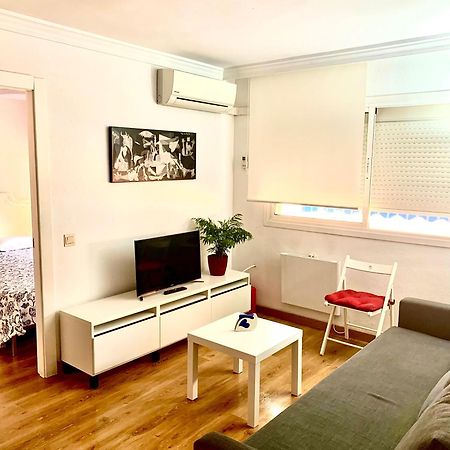 Ana'S Apartment Parking Gratuito Malaga Bagian luar foto