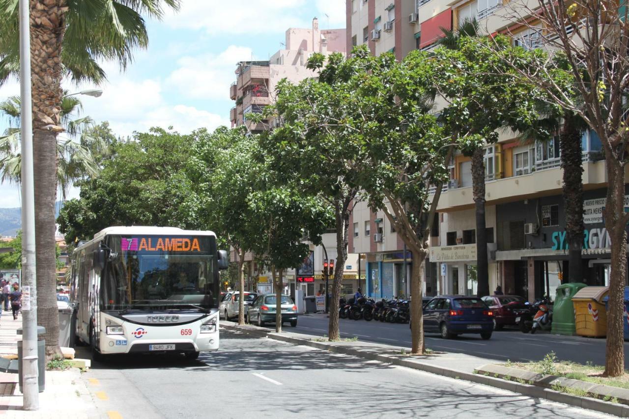 Ana'S Apartment Parking Gratuito Malaga Bagian luar foto