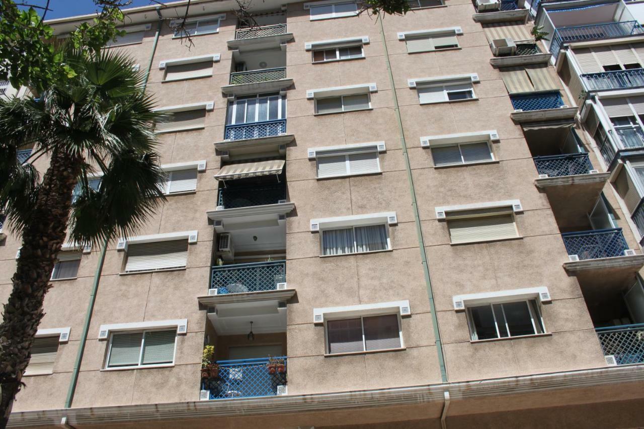 Ana'S Apartment Parking Gratuito Malaga Bagian luar foto