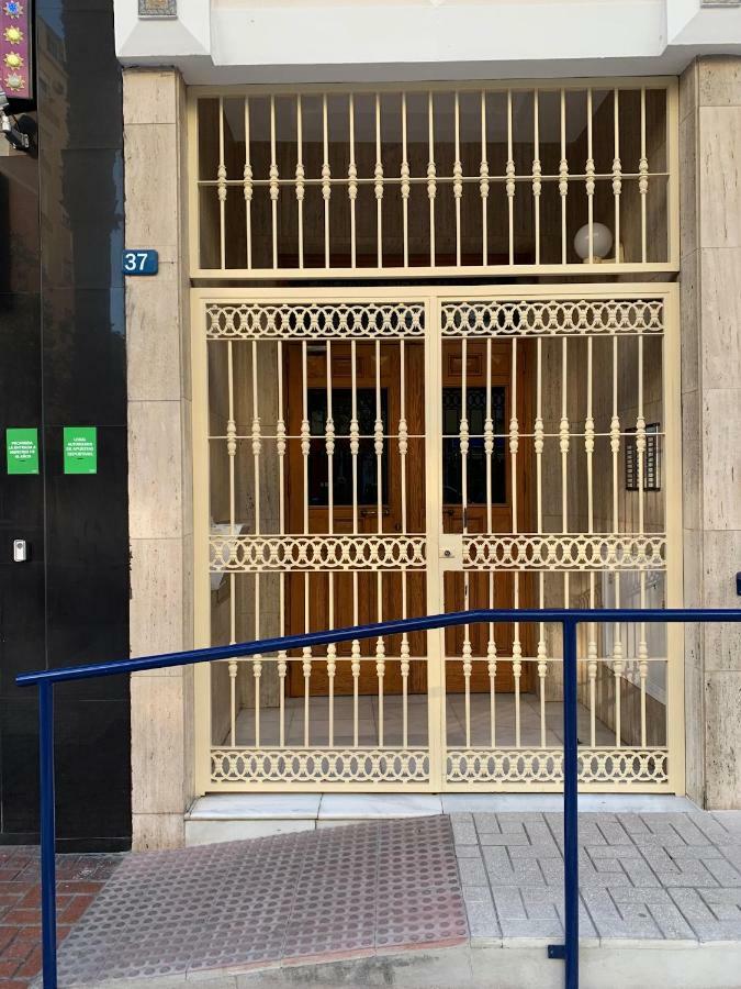 Ana'S Apartment Parking Gratuito Malaga Bagian luar foto